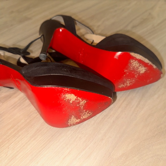 Christian Louboutins heels size 39 - Picture 3 of 3